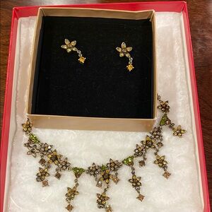 1928 Gold and Green Floral Necklace Set